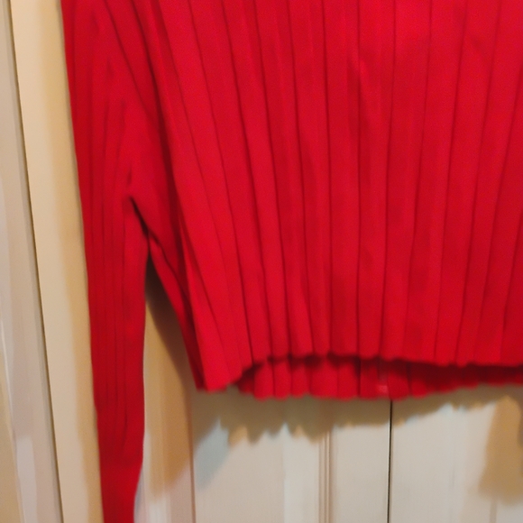 Red Ribbed Zip-Up Cardigan - Picture 9 of 9